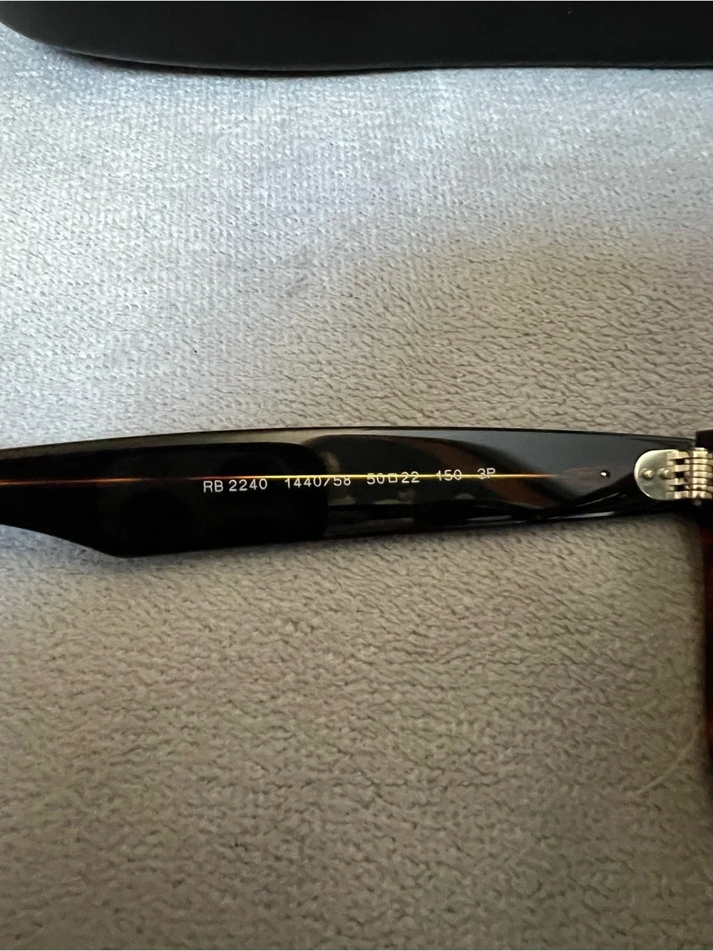 Ray-Ban iconic wayfarer